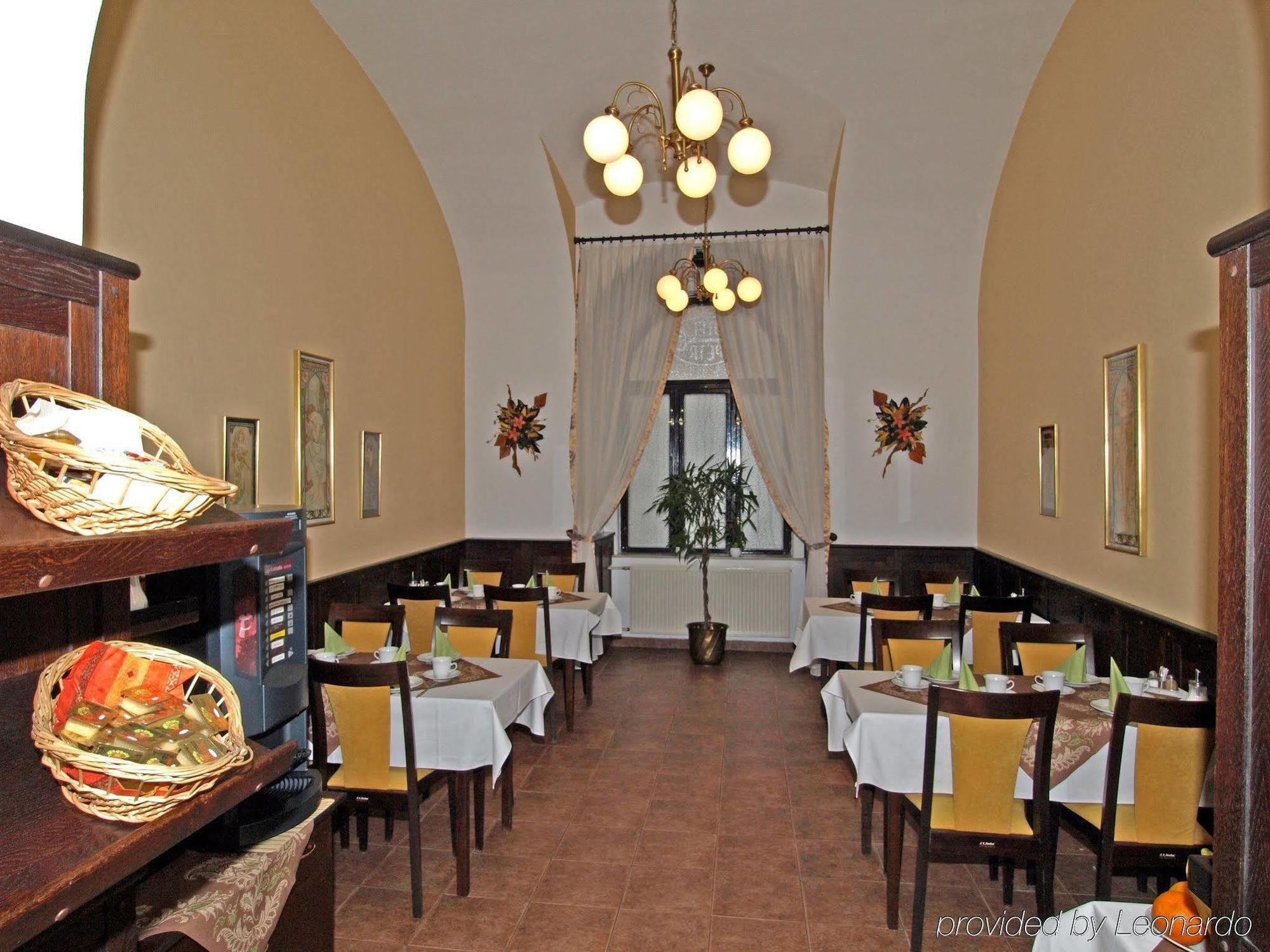 Hotel Petr Praga Restaurante foto